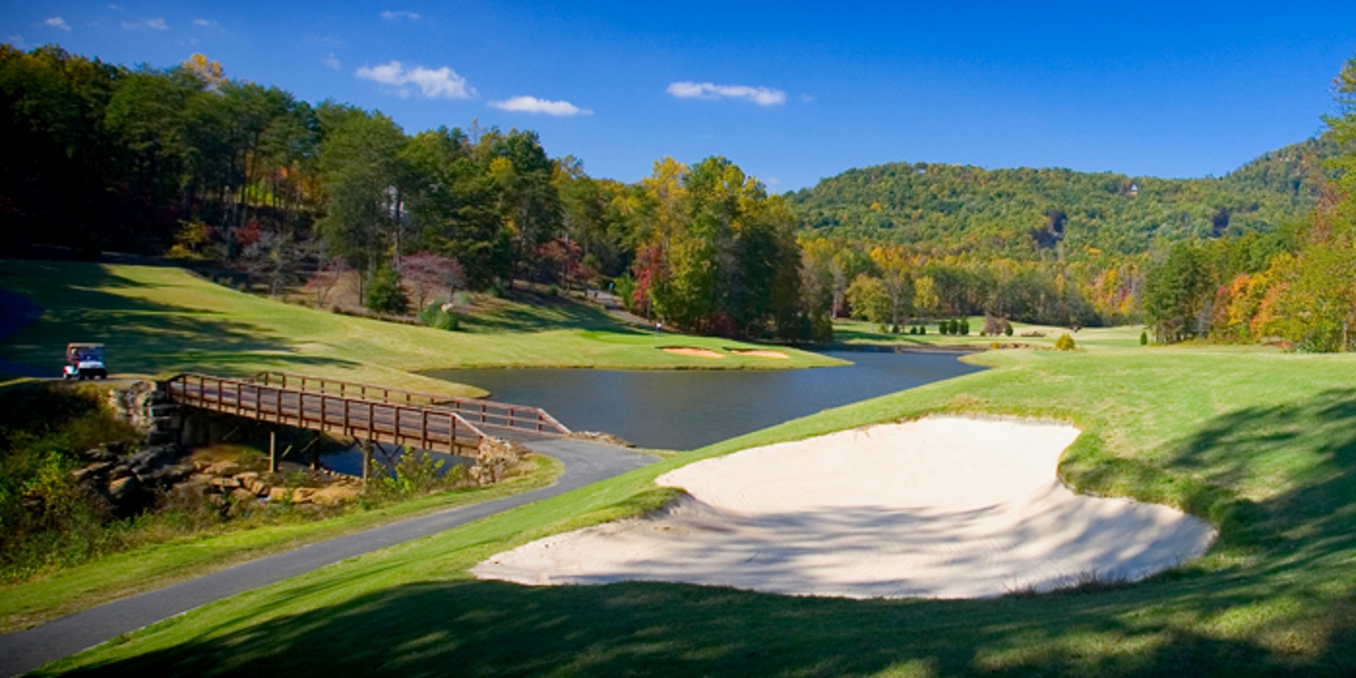 Apple Valley Golf Course at Rumbling Bald